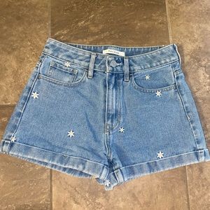 Pacsun Daisy embroidered jean shorts